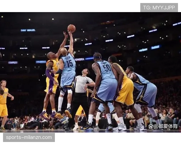 全面解析篮球比赛中球权判定规则的具体内容